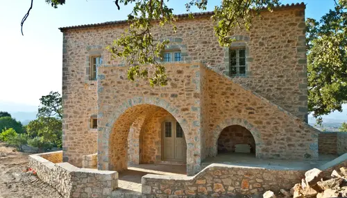 Garantiamo la posa su cappotti anche per rivestimenti oltre i 100kg.