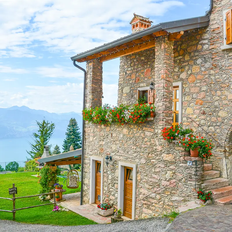 Rivestimenti esterni di facciate